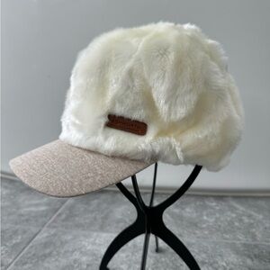 Ashworth white fur cap women’s hat pre owned
